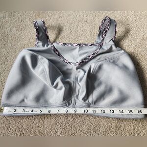 Glamorise Gray Bra with Pink Trim Size 44E